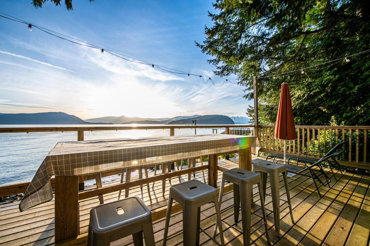 Waterfront Cottage With Superb Coastline Views Західний Ванкувер Екстер'єр фото